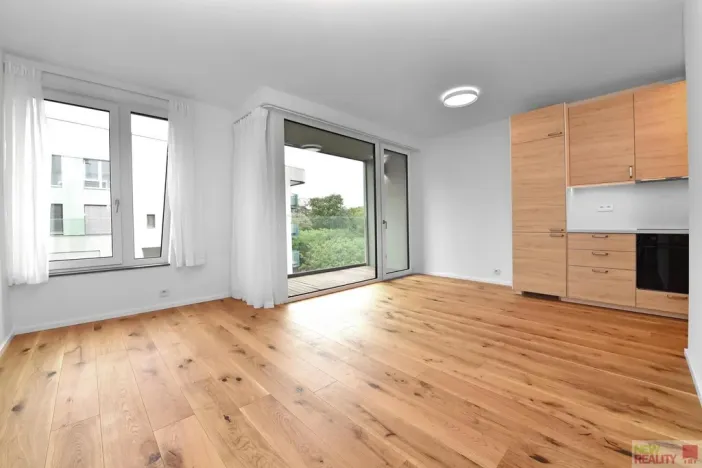 Pronájem bytu 2+kk, Praha - Radlice, U Komína, 47 m2