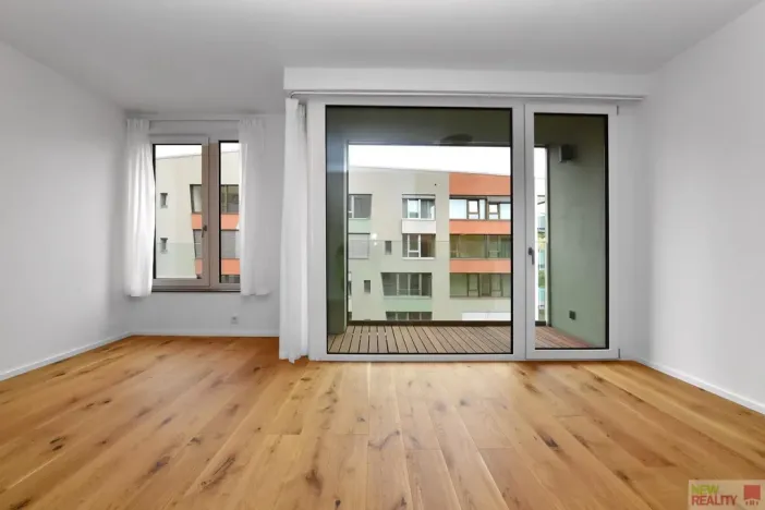 Pronájem bytu 2+kk, Praha - Radlice, U Komína, 47 m2