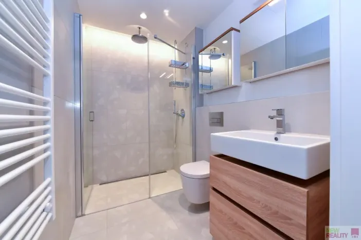 Pronájem bytu 2+kk, Praha - Radlice, U Komína, 47 m2