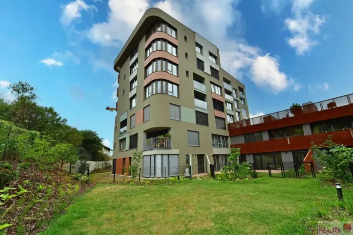 Pronájem bytu 2+kk, Praha - Radlice, U Komína, 47 m2