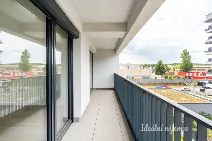 Pronájem bytu 2+kk, Praha - Hloubětín, Domalípova, 60 m2