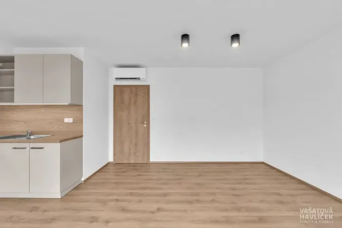 Pronájem bytu 2+kk, Hradec Králové - Kukleny, Pražská třída, 106 m2