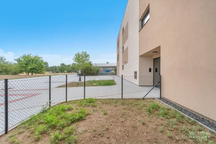 Pronájem bytu 2+kk, Hradec Králové - Kukleny, Pražská třída, 106 m2
