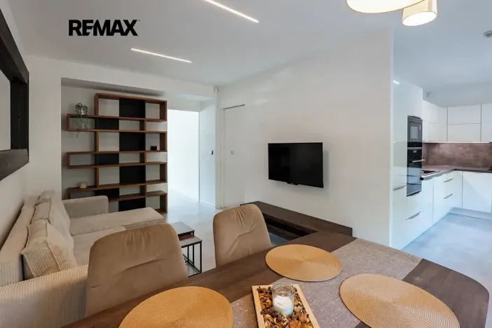 Prodej bytu 2+kk, Praha - Záběhlice, Jabloňová, 52 m2
