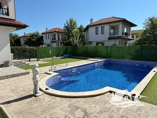 Prodej rodinného domu, Pomorie, Bulharsko, 179 m2