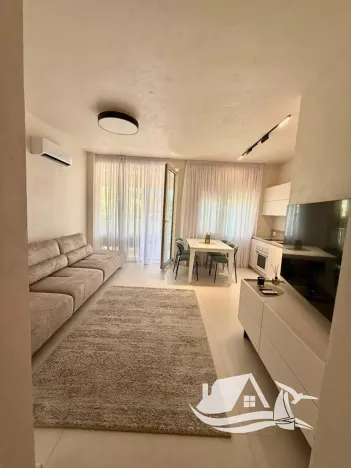 Prodej bytu 2+kk, Manëz, Albánie, Rruga Gjiri i Lalzit, 70 m2