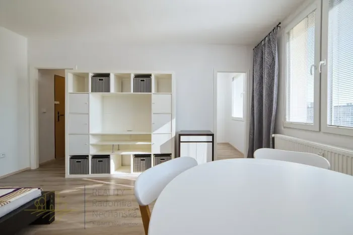 Pronájem bytu 1+1, Praha - Střížkov, Rumburská, 27 m2