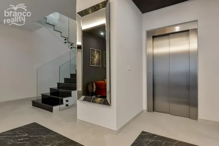 Prodej rodinného domu, Finestrat, Alicante, Španělsko, 998 m2