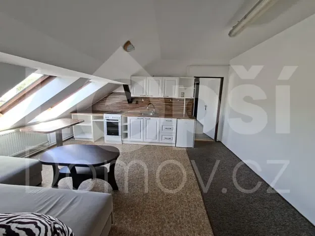 Prodej bytu 2+kk, Mikulovice, Hlavní, 83 m2