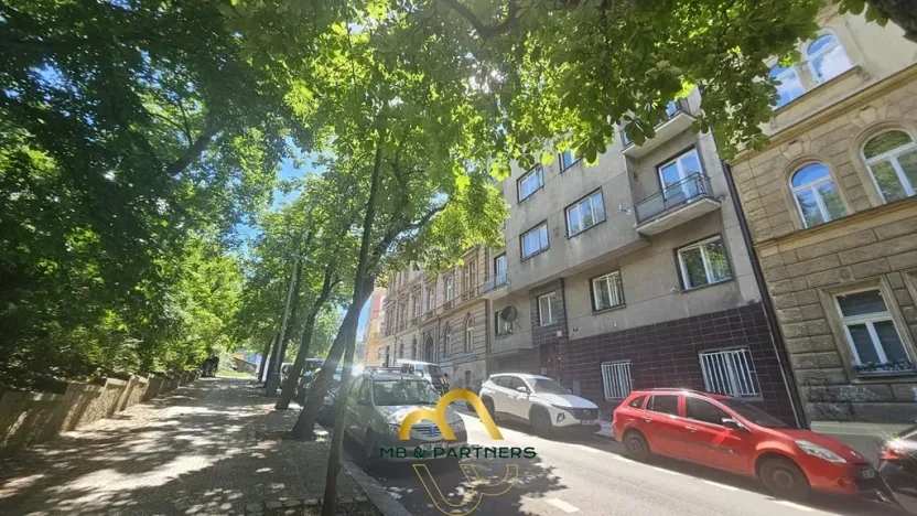 Pronájem bytu 2+1, Praha - Smíchov, Na Skalce, 80 m2