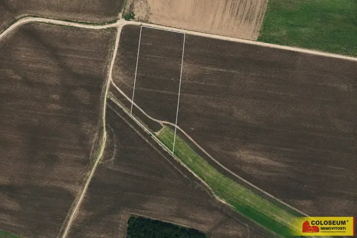 Prodej podílu 1/2 pole, Bojanovice, 35449 m2