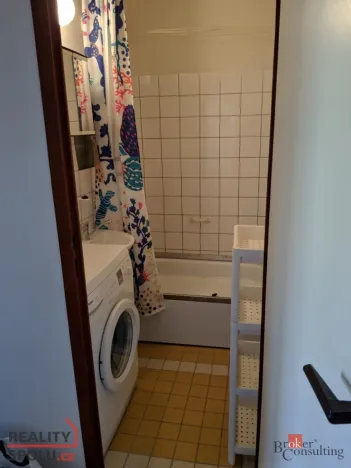 Pronájem bytu 1+1, Plzeň - Severní Předměstí, Strážnická, 38 m2