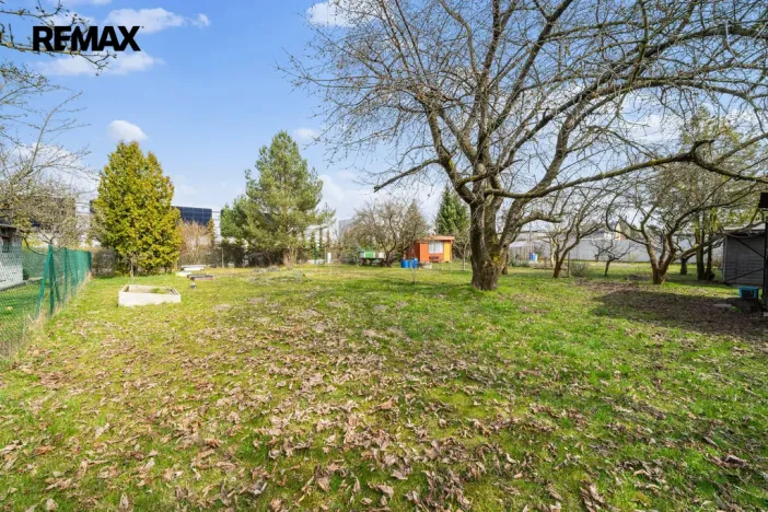 Prodej zahrady, Pardubice, 506 m2