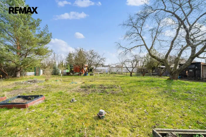 Prodej zahrady, Pardubice, 506 m2