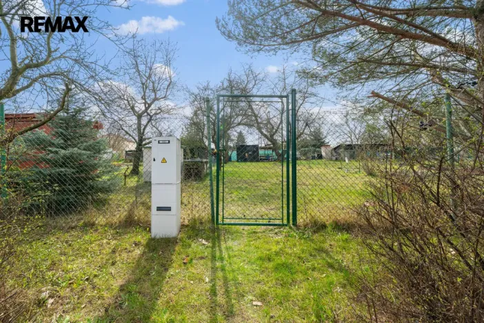 Prodej zahrady, Pardubice, 506 m2