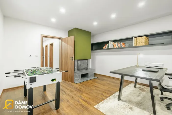 Prodej rodinného domu, Suchov, 308 m2