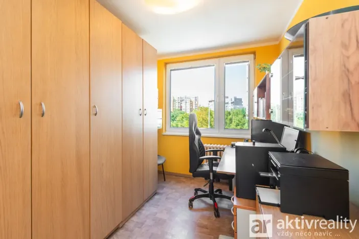 Prodej bytu 4+1, Praha - Černý Most, Šromova, 95 m2