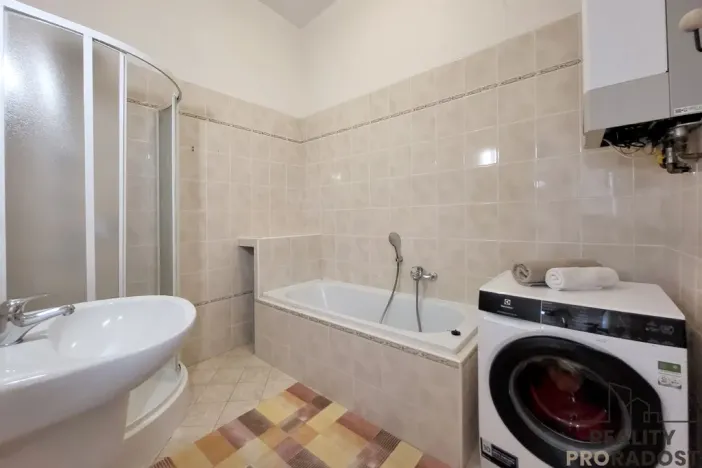 Prodej bytu 3+kk, Praha, Heřmanova, 84 m2