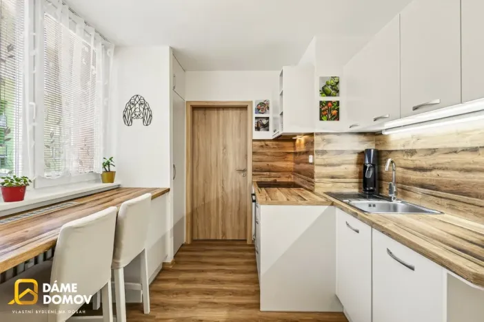 Prodej bytu 2+1, Hrušovany u Brna, Sídliště, 58 m2