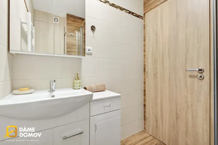 Prodej bytu 2+1, Hrušovany u Brna, Sídliště, 58 m2