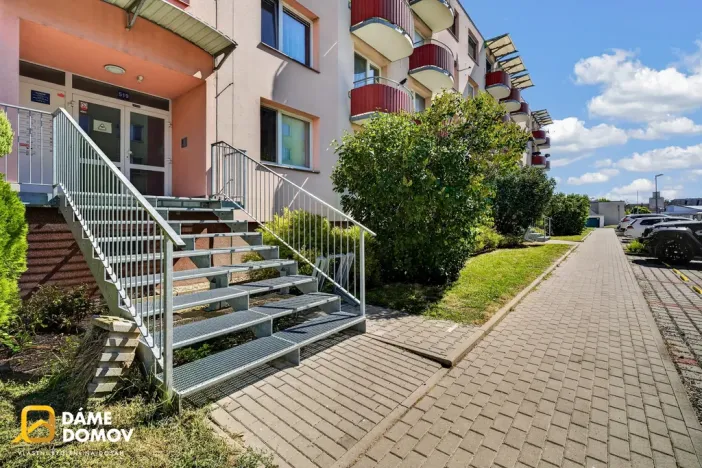 Prodej bytu 2+1, Hrušovany u Brna, Sídliště, 58 m2