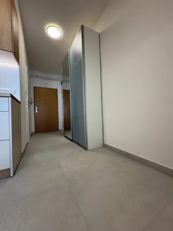 Pronájem bytu 1+kk, Praha - Vinohrady, Bruselská, 33 m2