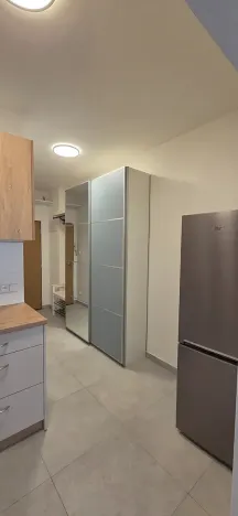 Pronájem bytu 1+kk, Praha - Vinohrady, Bruselská, 33 m2