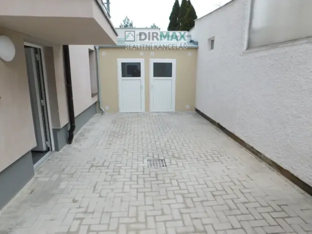 Pronájem bytu 1+1, Plzeň - Severní Předměstí, Dělnická, 42 m2