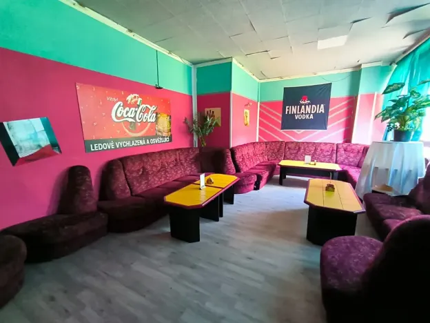 Pronájem restaurace, Ústí nad Labem, Seifertova, 160 m2