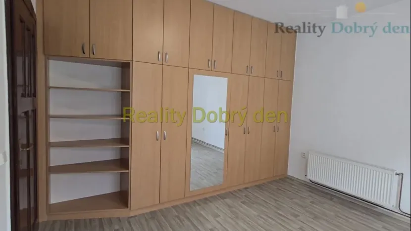 Pronájem bytu 1+1, Opava, Sokolovská, 42 m2