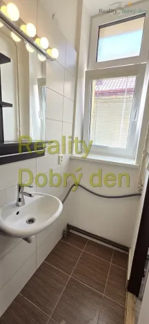 Pronájem bytu 1+1, Opava, Sokolovská, 42 m2