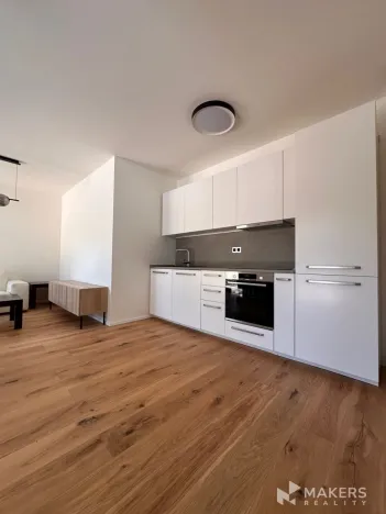 Pronájem bytu 2+kk, Praha - Radlice, U Komína, 52 m2