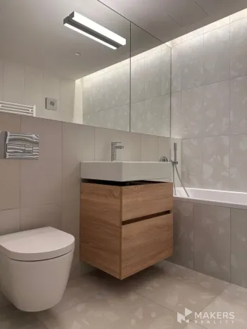 Pronájem bytu 2+kk, Praha - Radlice, U Komína, 52 m2