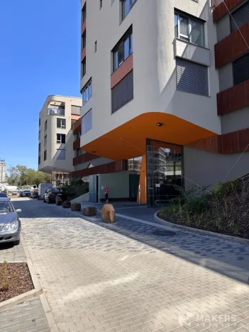 Pronájem bytu 2+kk, Praha - Radlice, U Komína, 52 m2