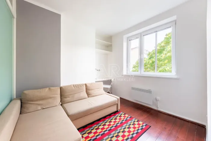 Pronájem bytu 2+kk, Praha - Holešovice, Na Maninách, 48 m2