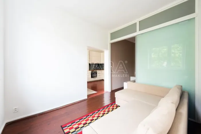 Pronájem bytu 2+kk, Praha - Holešovice, Na Maninách, 48 m2