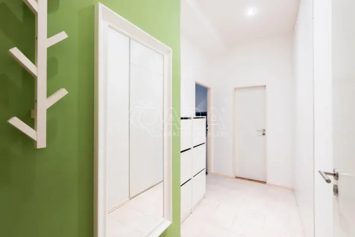 Pronájem bytu 2+kk, Praha - Holešovice, Na Maninách, 48 m2
