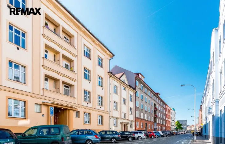 Pronájem bytu 2+kk, Hradec Králové, Škroupova, 56 m2