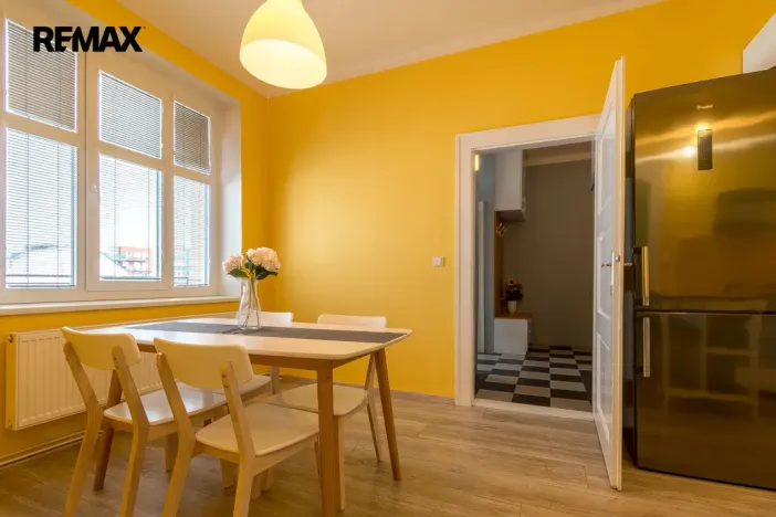 Pronájem bytu 2+kk, Hradec Králové, Škroupova, 56 m2