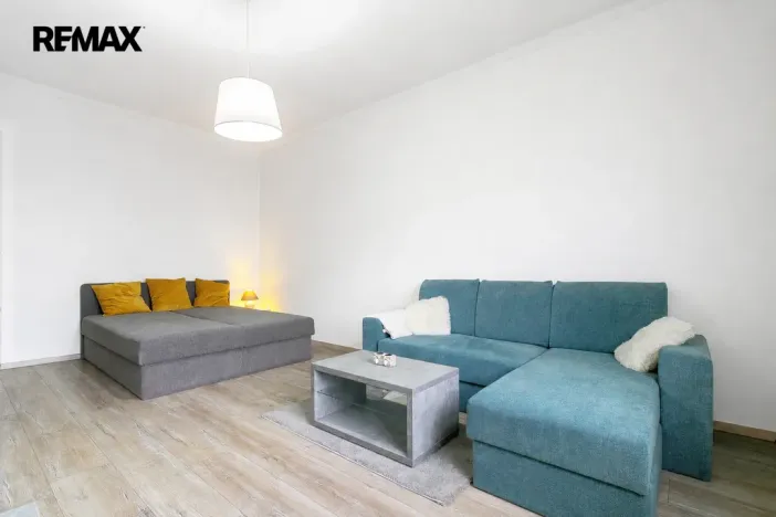 Pronájem bytu 2+kk, Hradec Králové, Škroupova, 56 m2