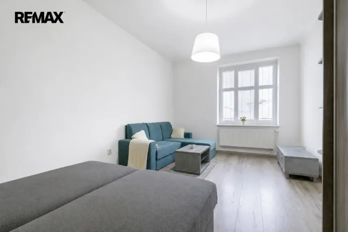 Pronájem bytu 2+kk, Hradec Králové, Škroupova, 56 m2
