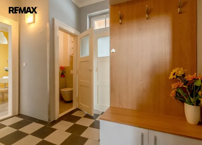 Pronájem bytu 2+kk, Hradec Králové, Škroupova, 56 m2
