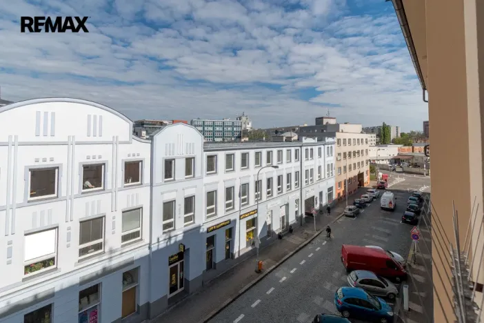 Pronájem bytu 2+kk, Hradec Králové, Škroupova, 56 m2