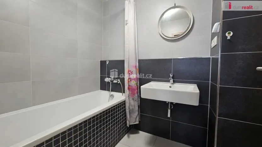Pronájem bytu 3+kk, Praha - Hloubětín, Slévačská, 78 m2
