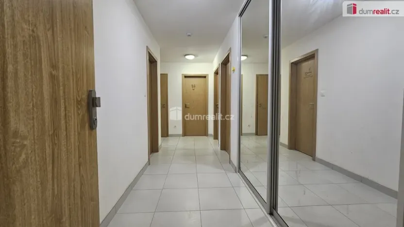 Pronájem bytu 3+kk, Praha - Hloubětín, Slévačská, 78 m2