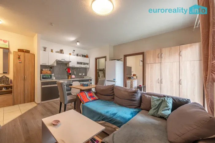 Pronájem bytu 2+kk, Tachov, Na Třešňovce, 37 m2