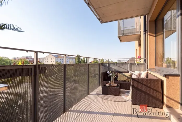 Prodej bytu 2+kk, Praha - Strašnice, Zvěřinova, 75 m2