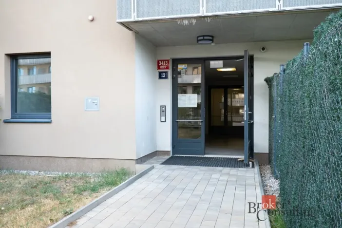 Prodej bytu 2+kk, Praha - Strašnice, Zvěřinova, 75 m2