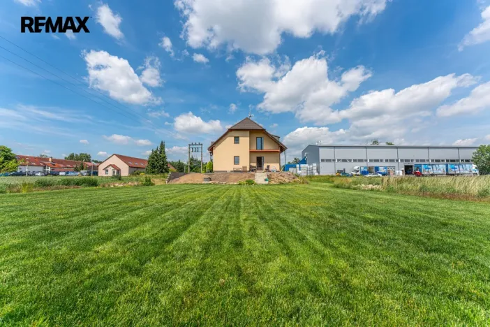 Prodej rodinného domu, Sezemice - Veská, 107 m2