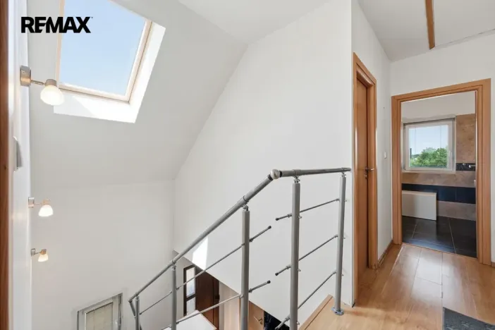 Prodej rodinného domu, Sezemice - Veská, 107 m2